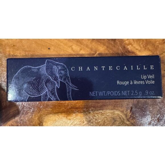 Chantecaille lip veil in elderberry new in box - Picture 2 of 6